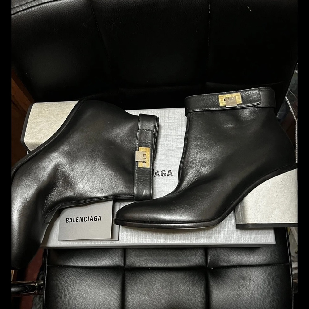 Brand New! Balenciaga Heeled Boots Women Size 38 - Picture 3 of 7